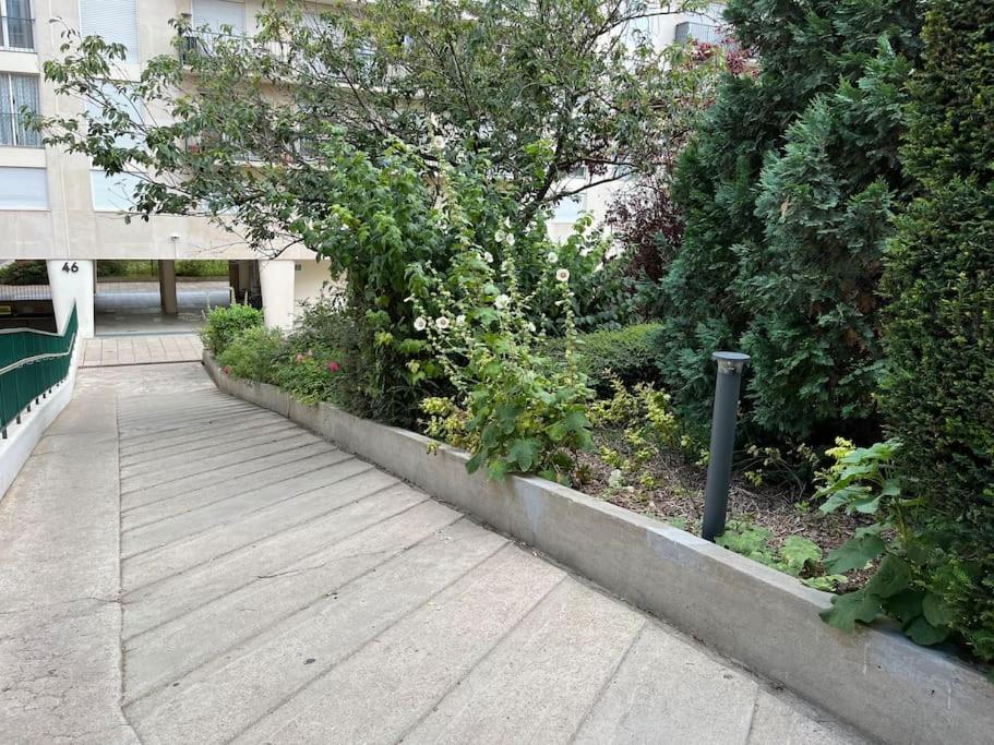 Superbe Appartement Avec Belle Vue Jardin Paříž Exteriér fotografie